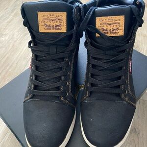 Men’s shoes